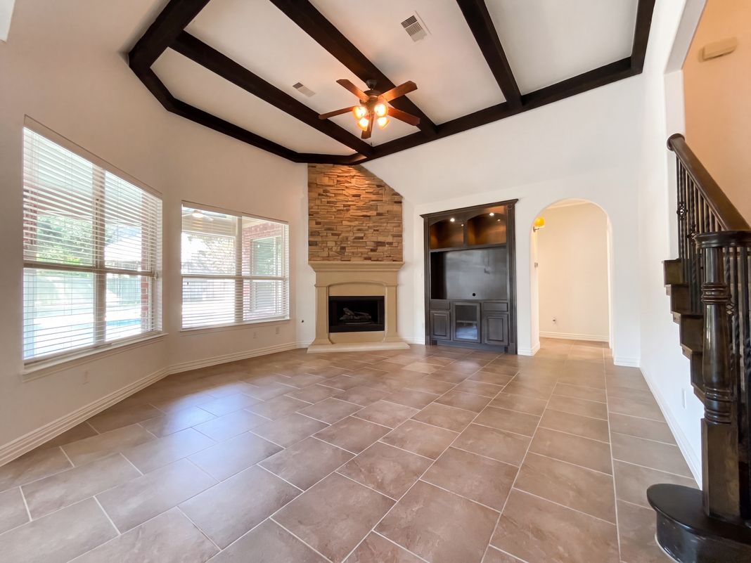Property photo 3 of 312 Overland Trce