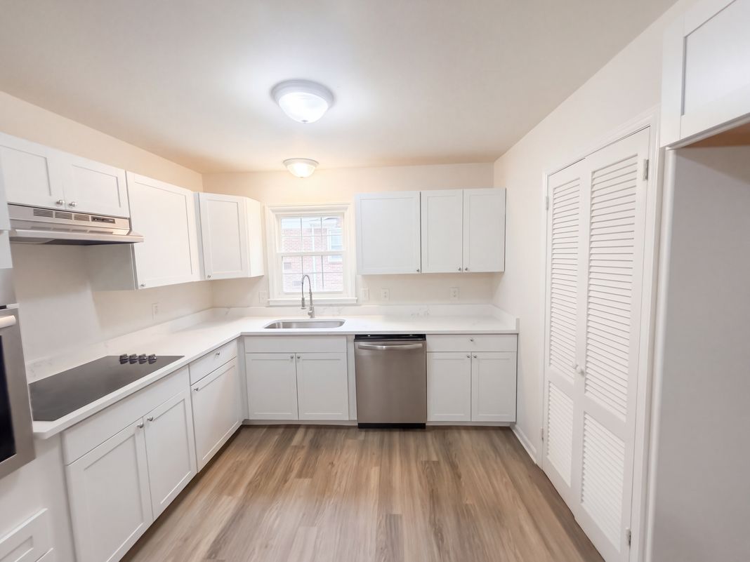 Property photo 2 of 505 Leawood Dr