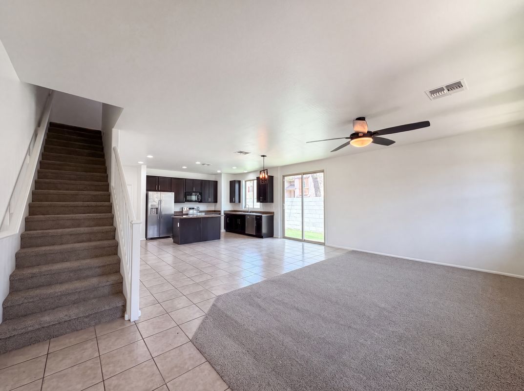 Property photo 3 of 7730 W Giles Rd