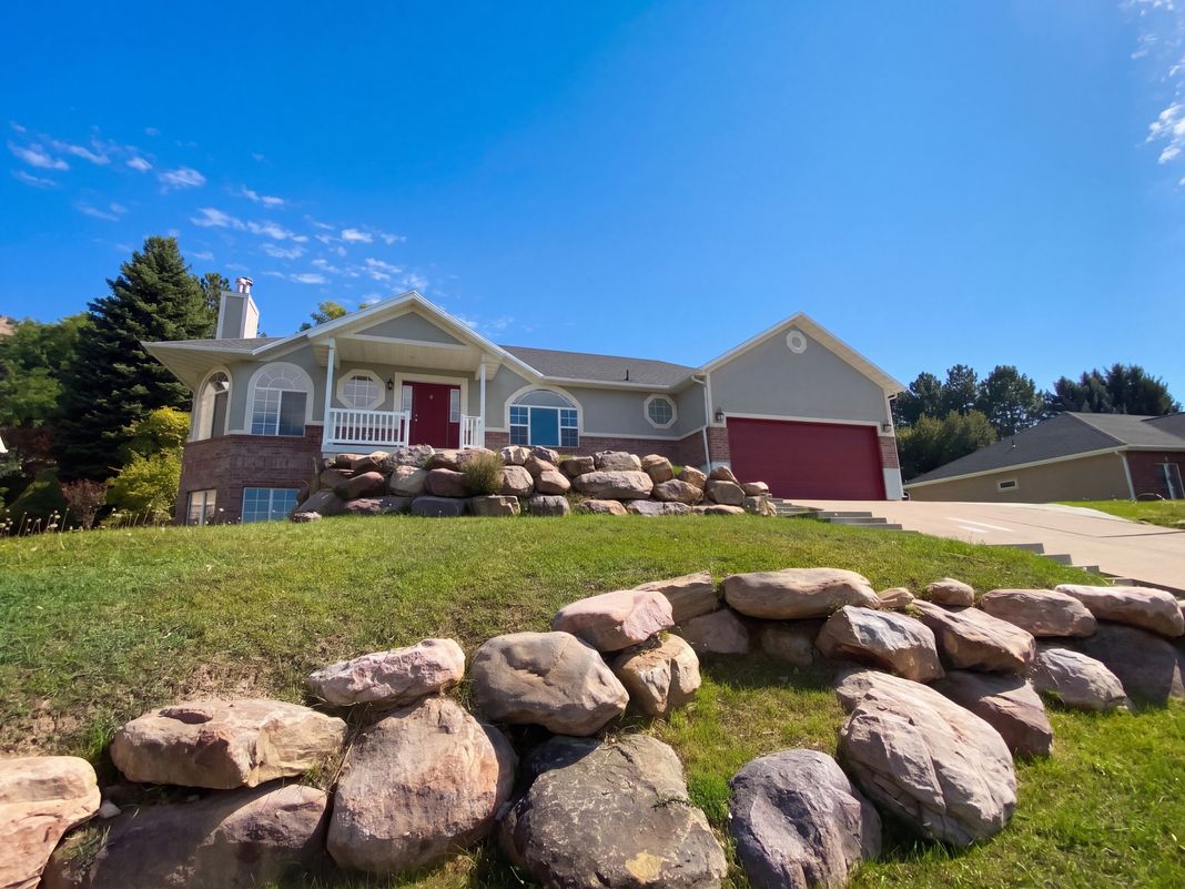 Property photo 1 of 232 Bugle Way