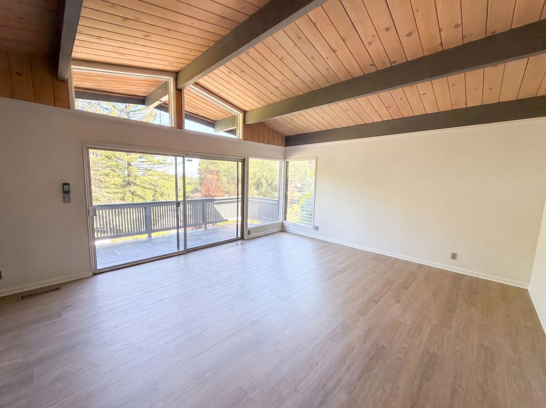 Property photo 3 of 612 Tahos Rd