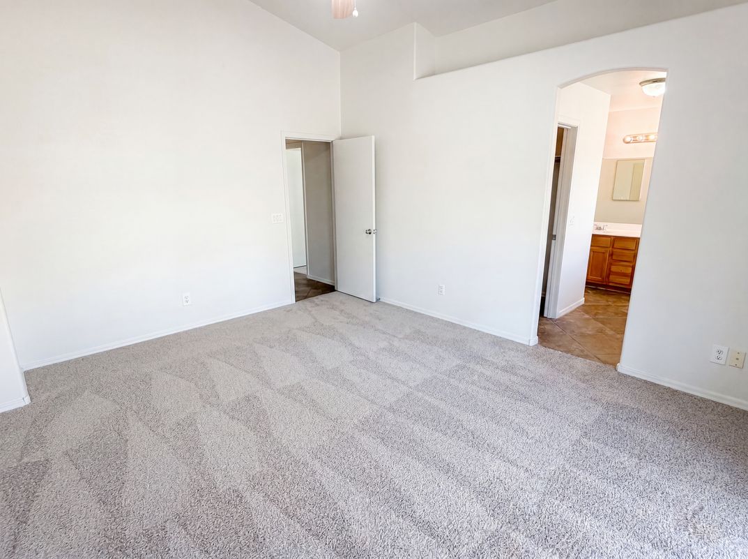 Photo 4 of 28 of 8271 N 112th Ave, Peoria, AZ