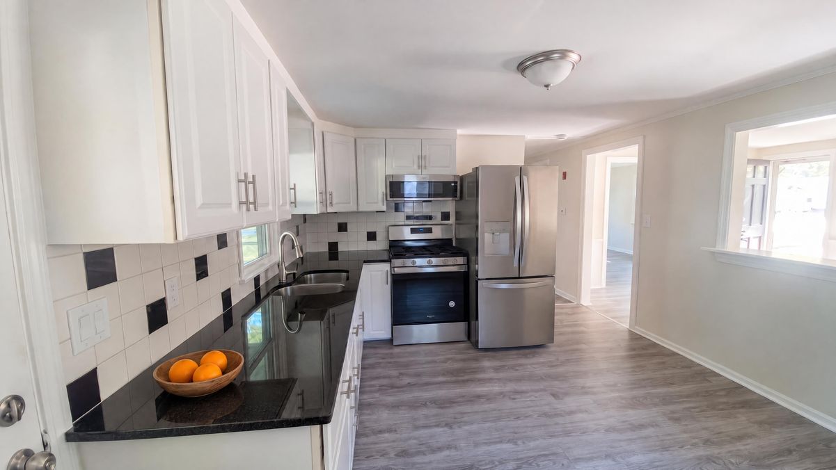 Property photo 3 of 49 Swan Lake Rd
