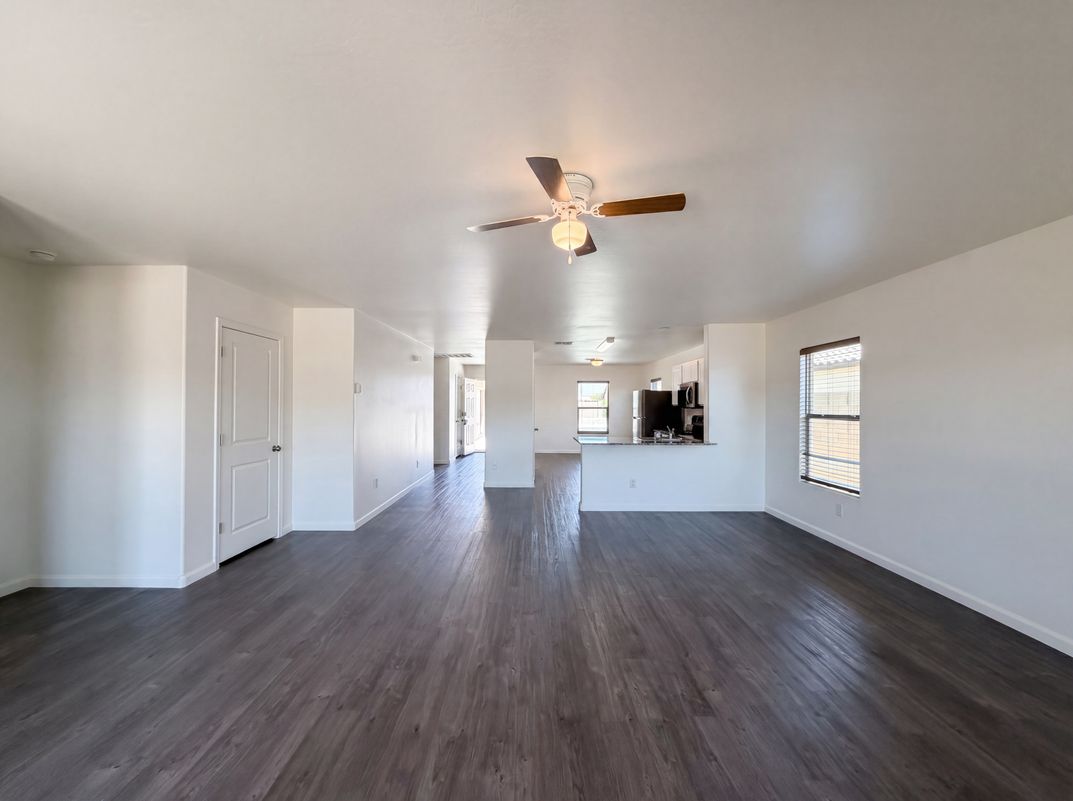 Photo 9 of 23 of 781 S Silvercreek Ln, Casa Grande, AZ