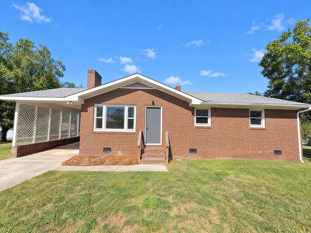 Property photo 1 of 2138 Reeves Rd