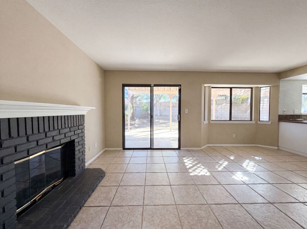 Photo 10 of 30 of 3164 Gingerwood Ln, Lancaster, CA