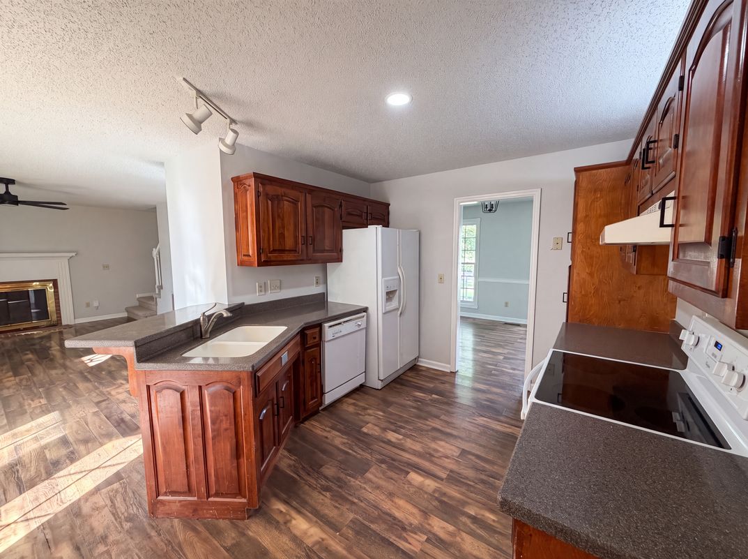 Property photo 2 of 518 Glenfield Cir