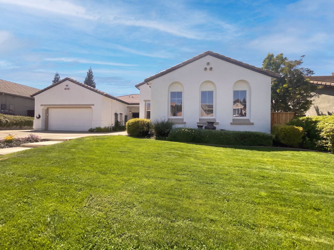 Property photo 1 of 6520 Nebula Ct