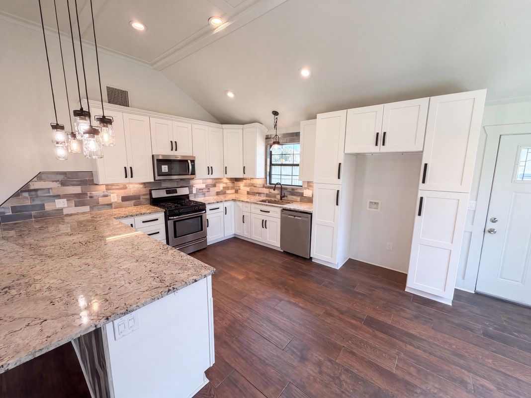 Property photo 2 of 10942 Collingswood Dr