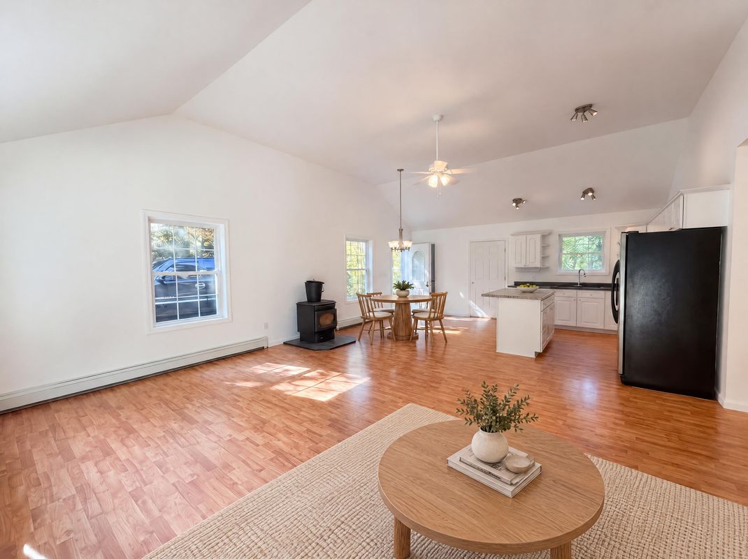 Property photo 3 of 301 Chaplins Mill Rd