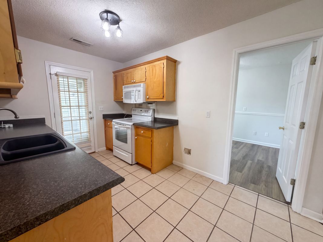 Property photo 2 of 293 Hastings Dr
