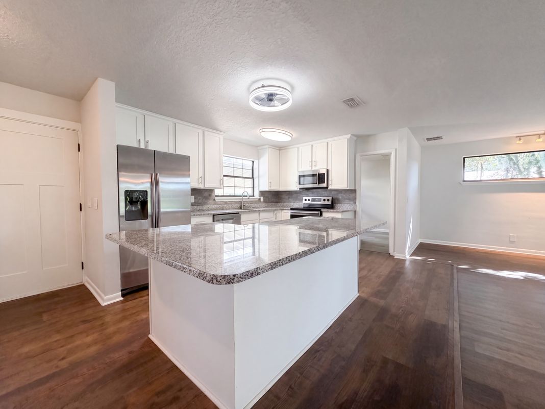 Property photo 2 of 4040 Sierra Madre Dr S