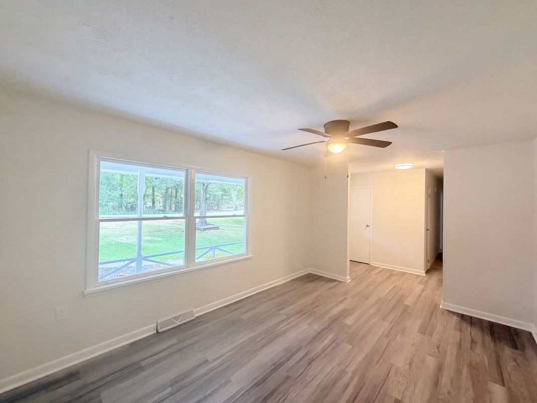 Property photo 3 of 1181 Bouldercrest Cir