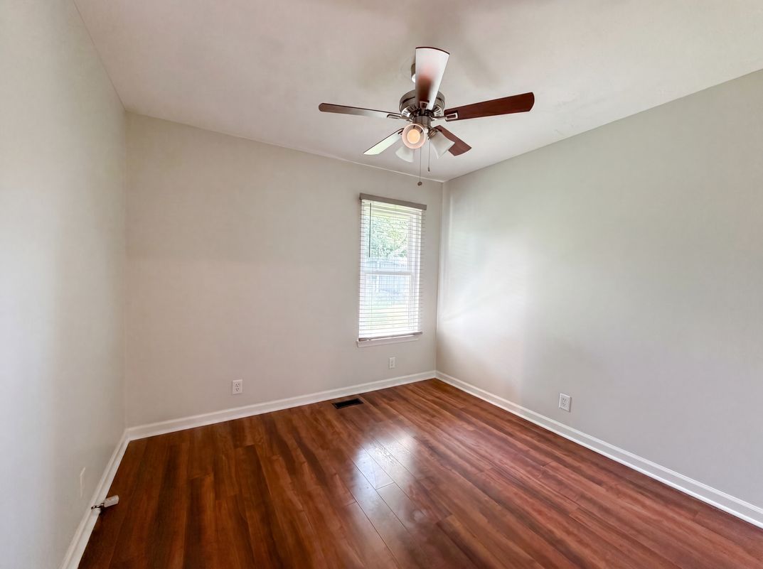 Photo 13 of 18 of 832 Stone Hedge Ct, Old Hickory, TN