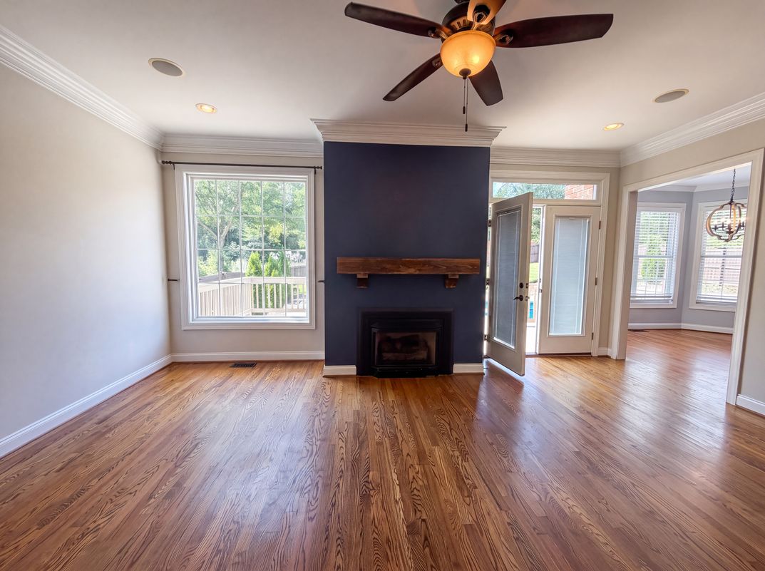 Property photo 3 of 114 Stirling Heights Ln
