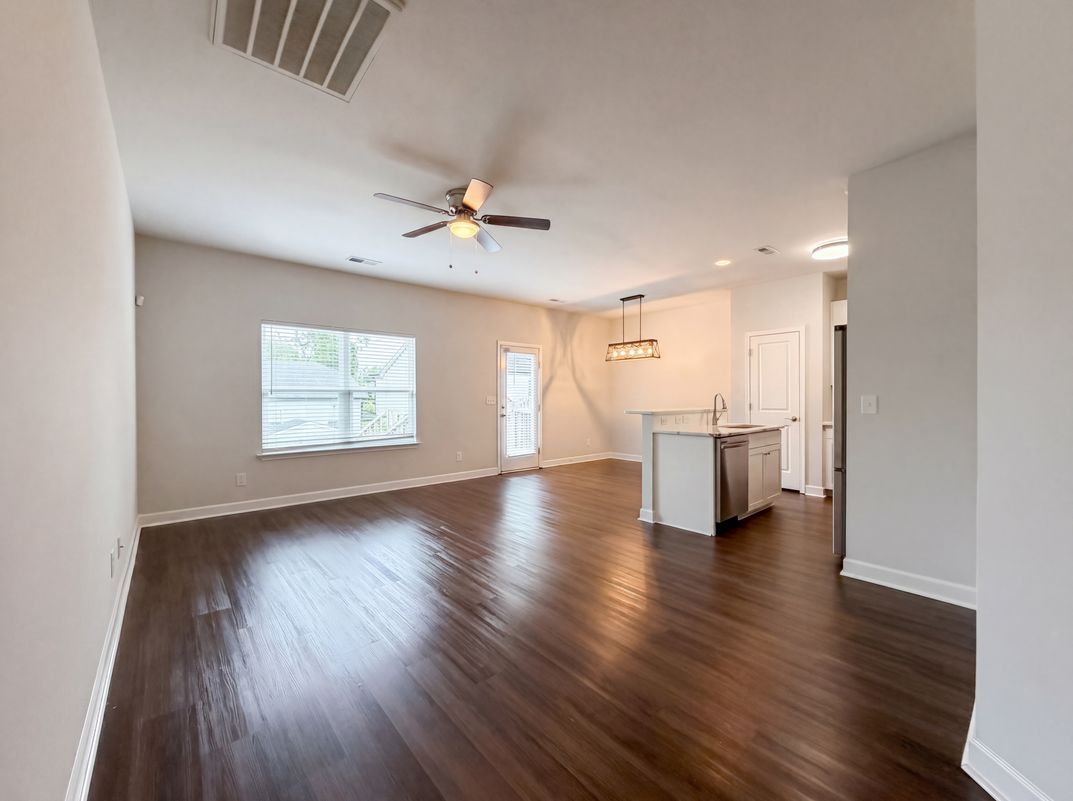 Property photo 3 of 5704 Woodard St