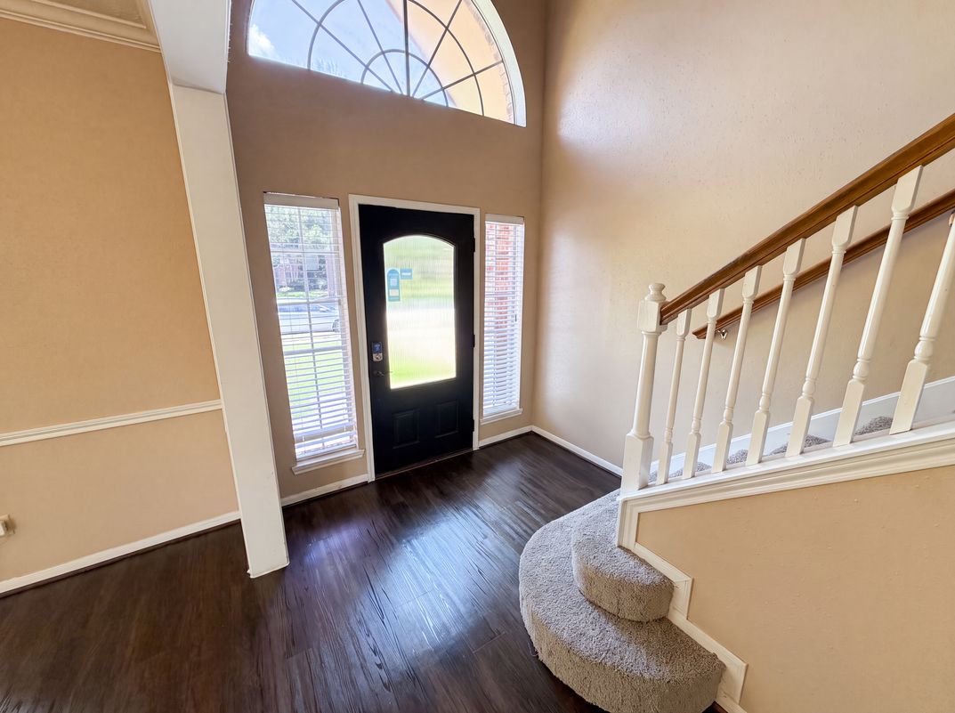 Photo 6 of 28 of 4215 River Ranch Dr, Pasadena, TX