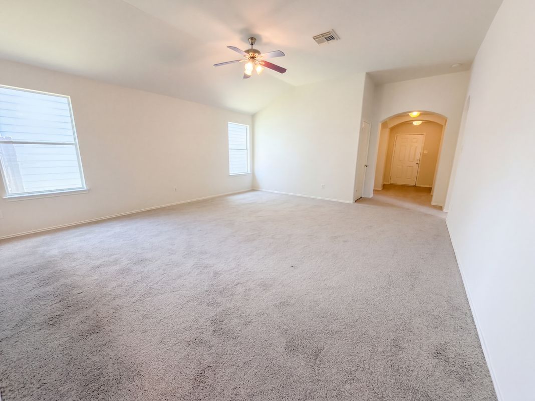Property photo 3 of 7435 Kennemer Dr