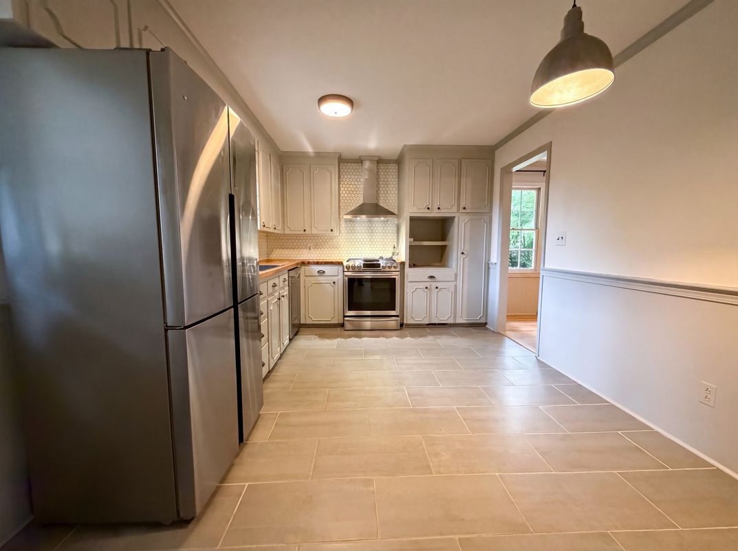 Property photo 2 of 3010 Hope Valley Rd