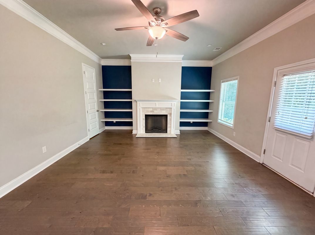 Property photo 3 of 5317 Winmire Ln