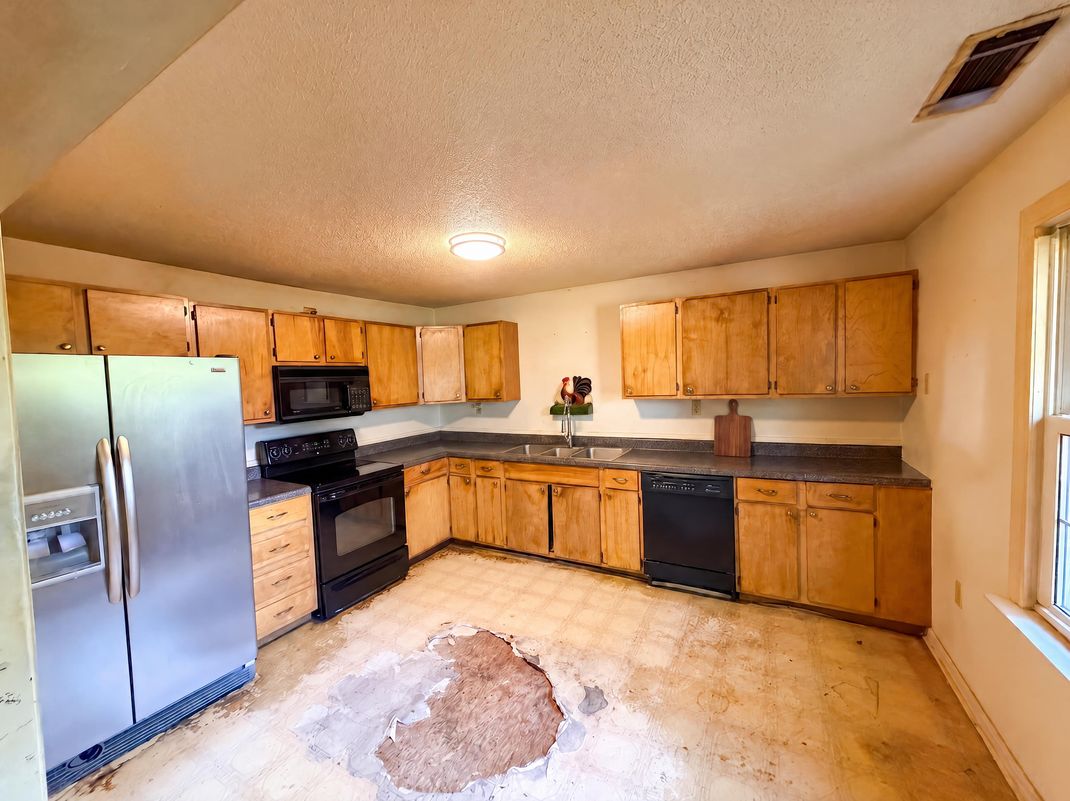 Property photo 2 of 7711 Nc Hwy 73 E