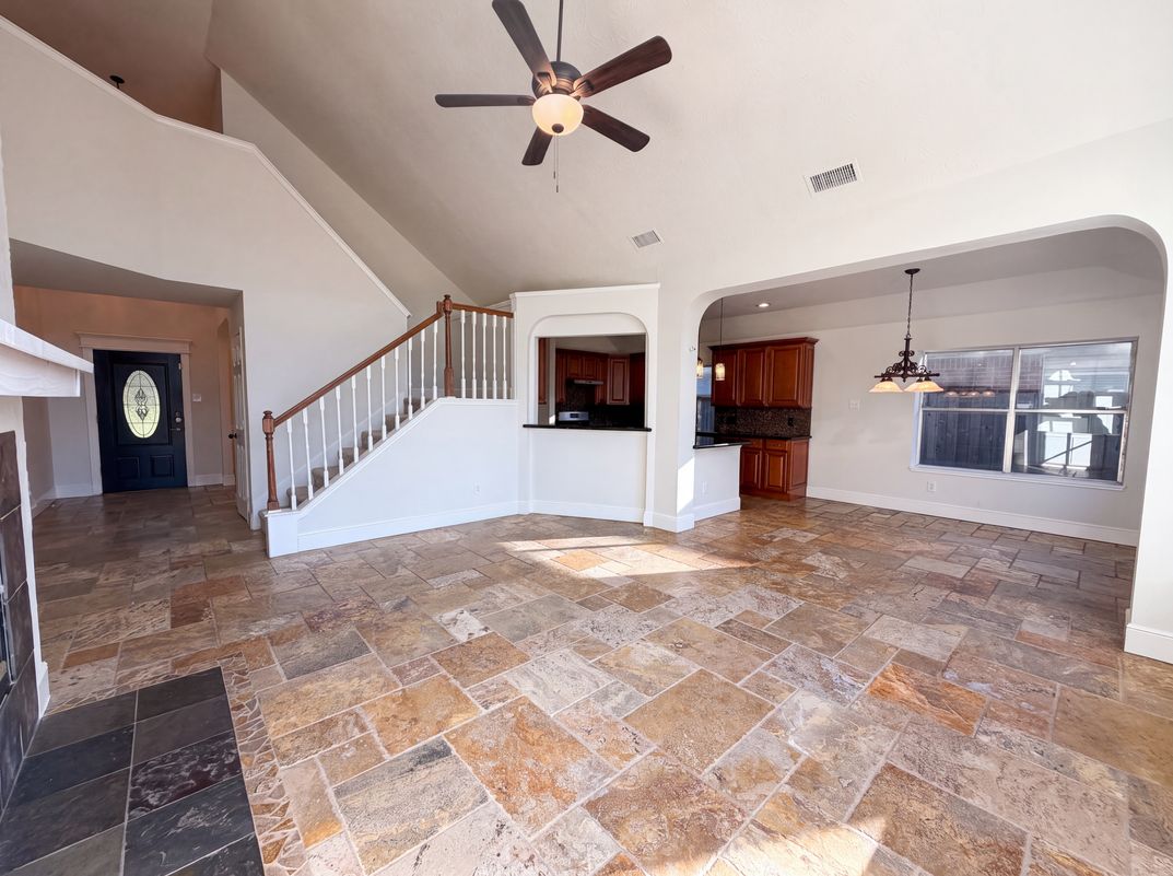 Property photo 3 of 23130 Willow Canyon Dr