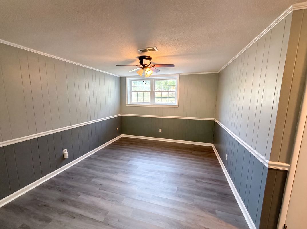 Photo 7 of 19 of 1716 Timberlane St, Gastonia, NC