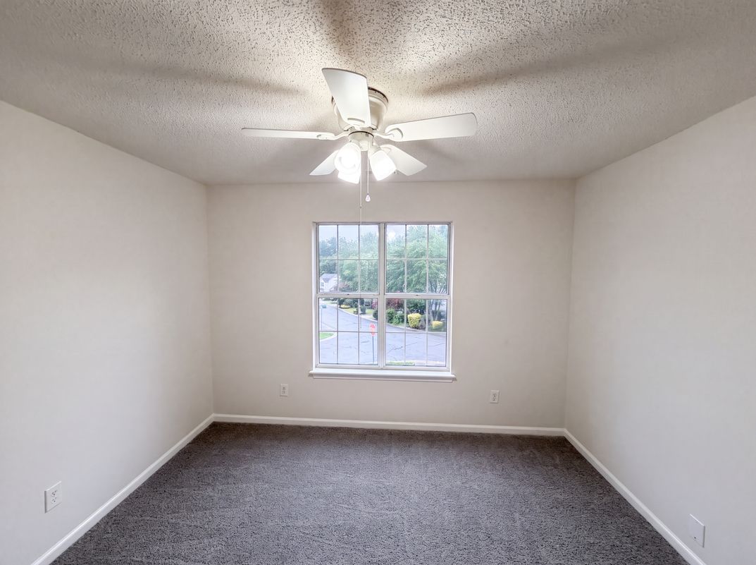 Photo 11 of 35 of 3737 Winterberry Ct NW, Concord, NC