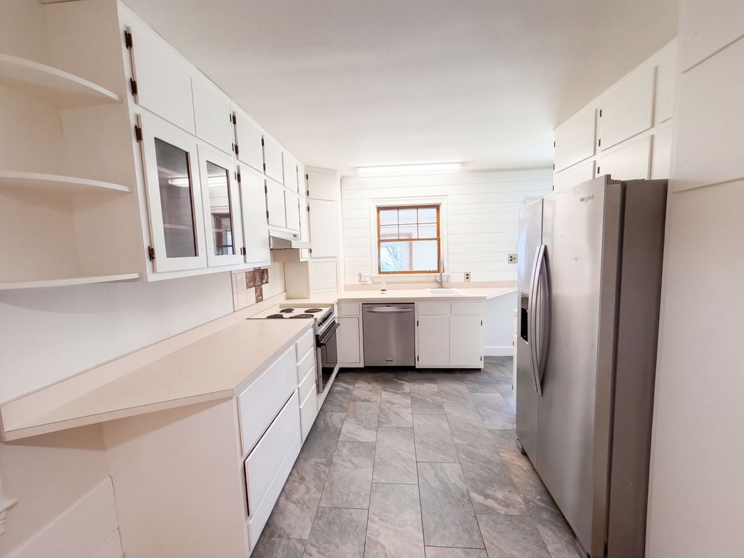 Property photo 2 of 38 S Marshall St