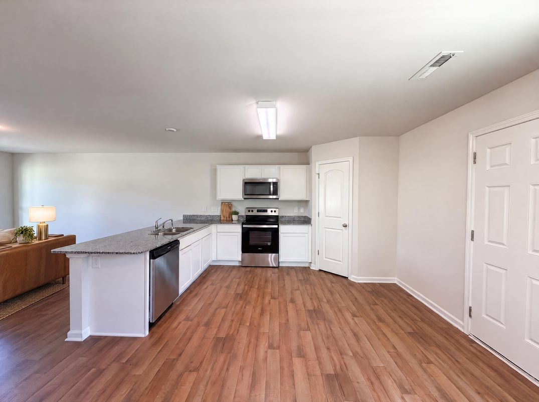 Property photo 2 of 112 Dixieland Ct