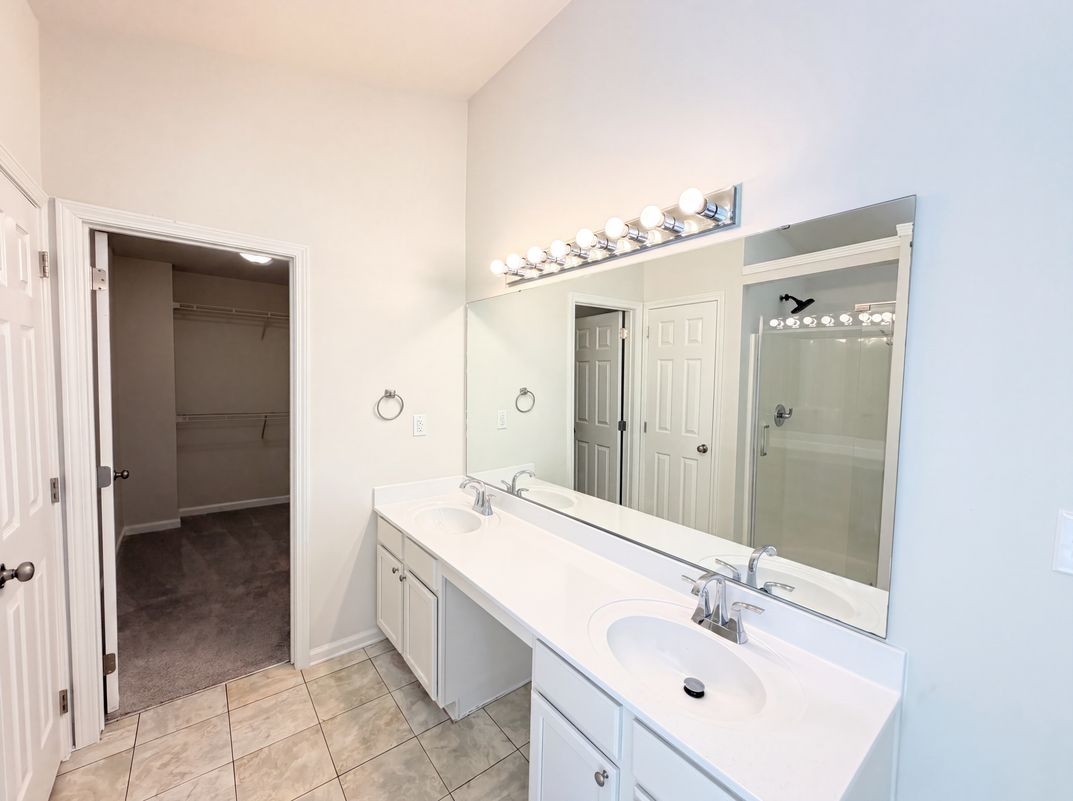 Photo 15 of 22 of 14542 Arbor Ridge Dr, Charlotte, NC