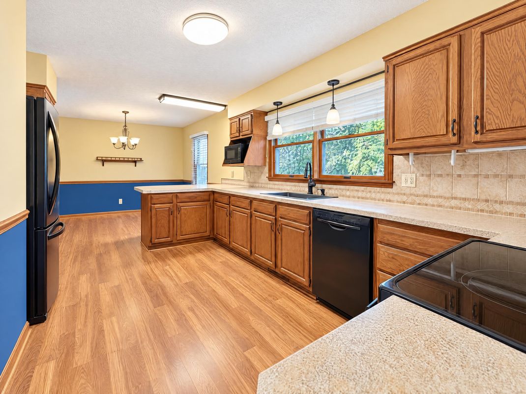 Property photo 3 of 453 Carruthers Rd