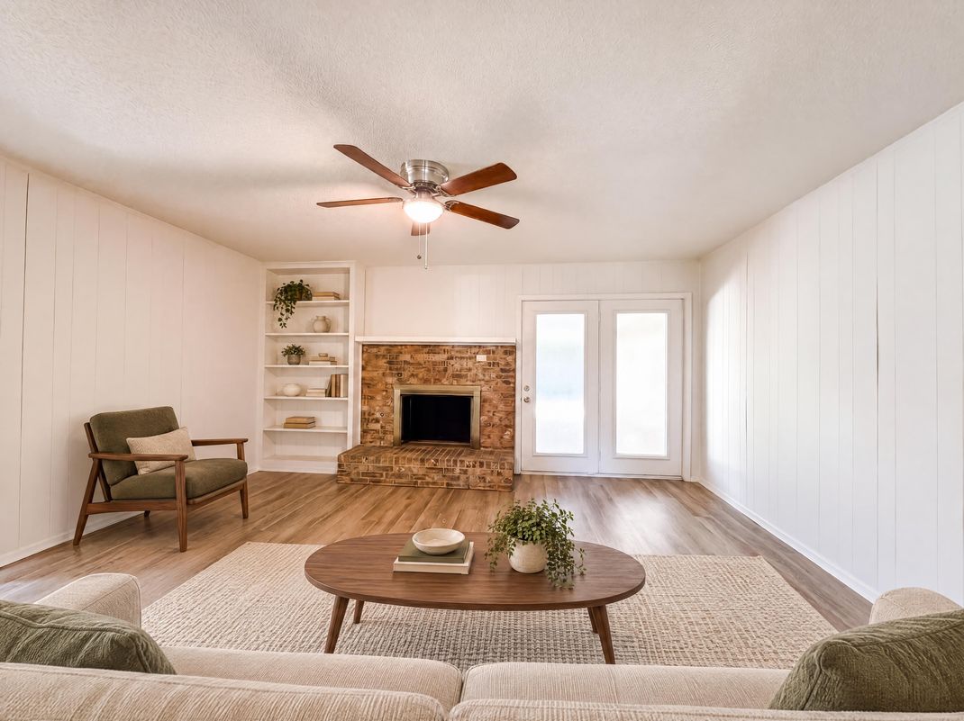 Property photo 3 of 1136 Kris St