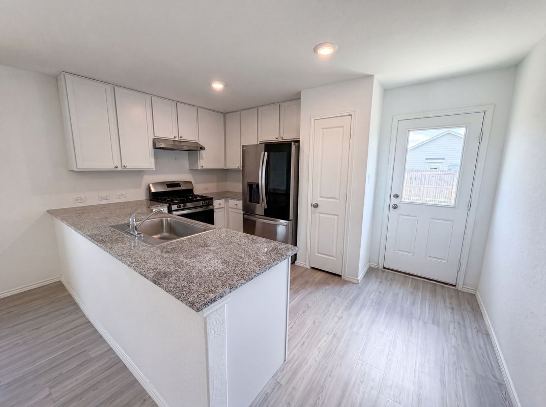 Property photo 2 of 5829 Texas Spur