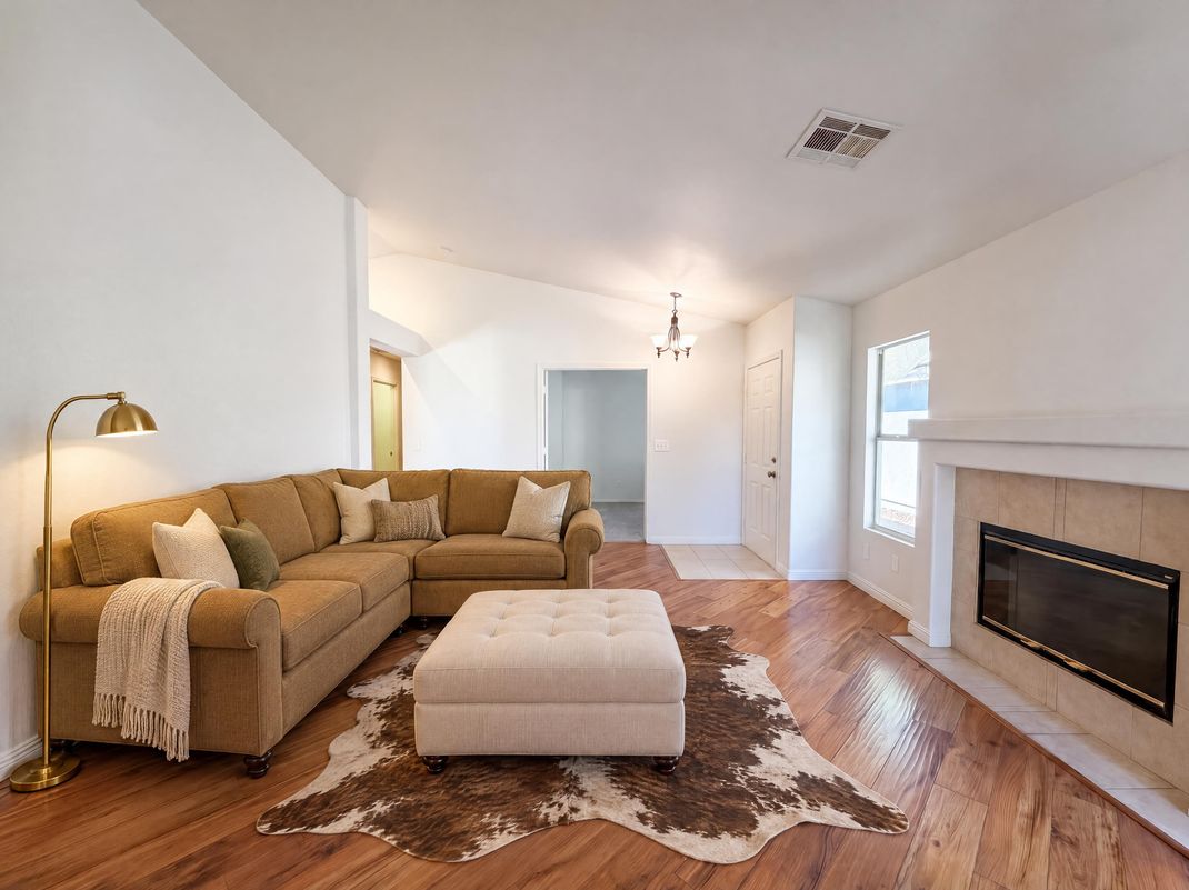 Property photo 3 of 6916 Troubador Dr