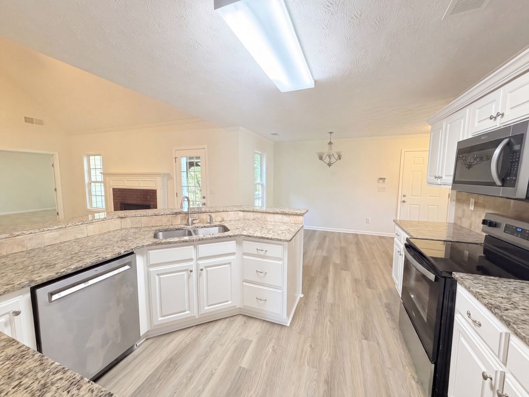 Property photo 2 of 2050 Windfield Dr