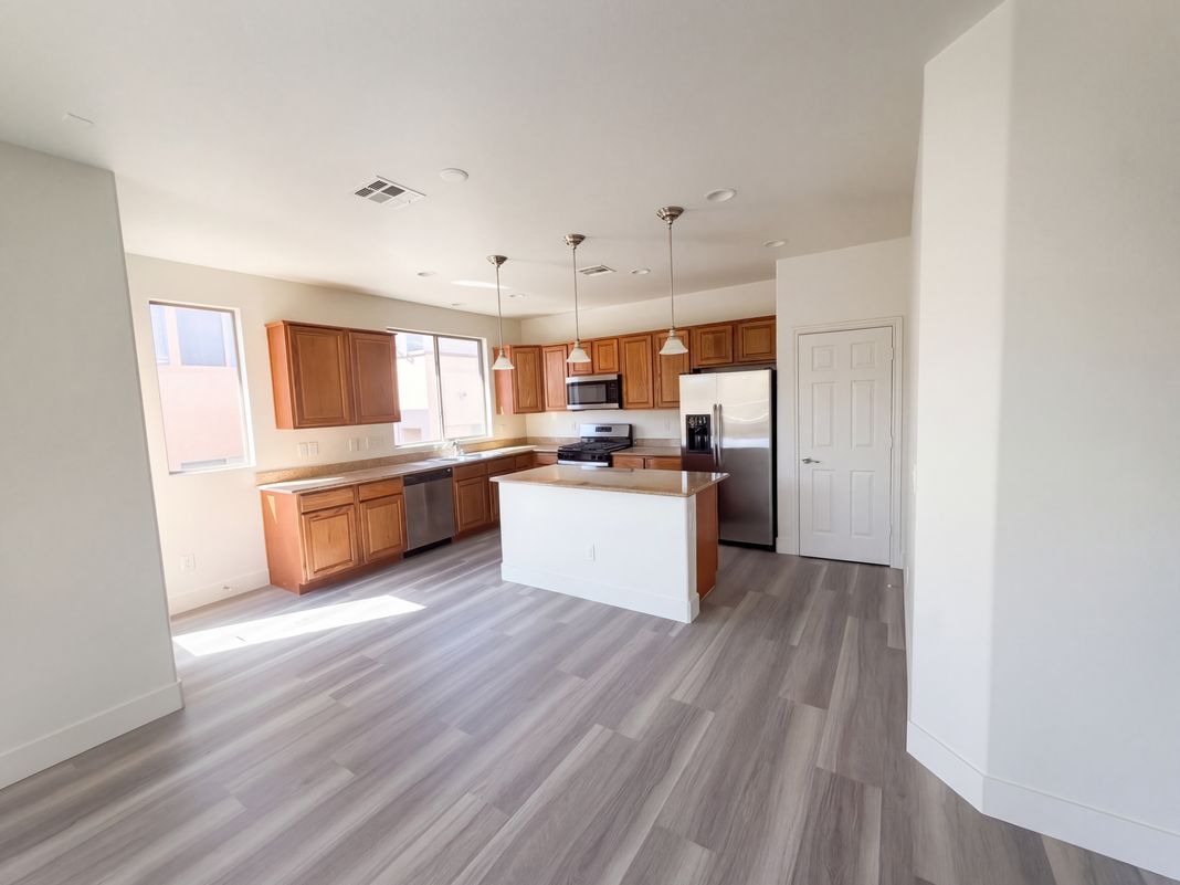 Property photo 2 of 7219 Regent Pond St