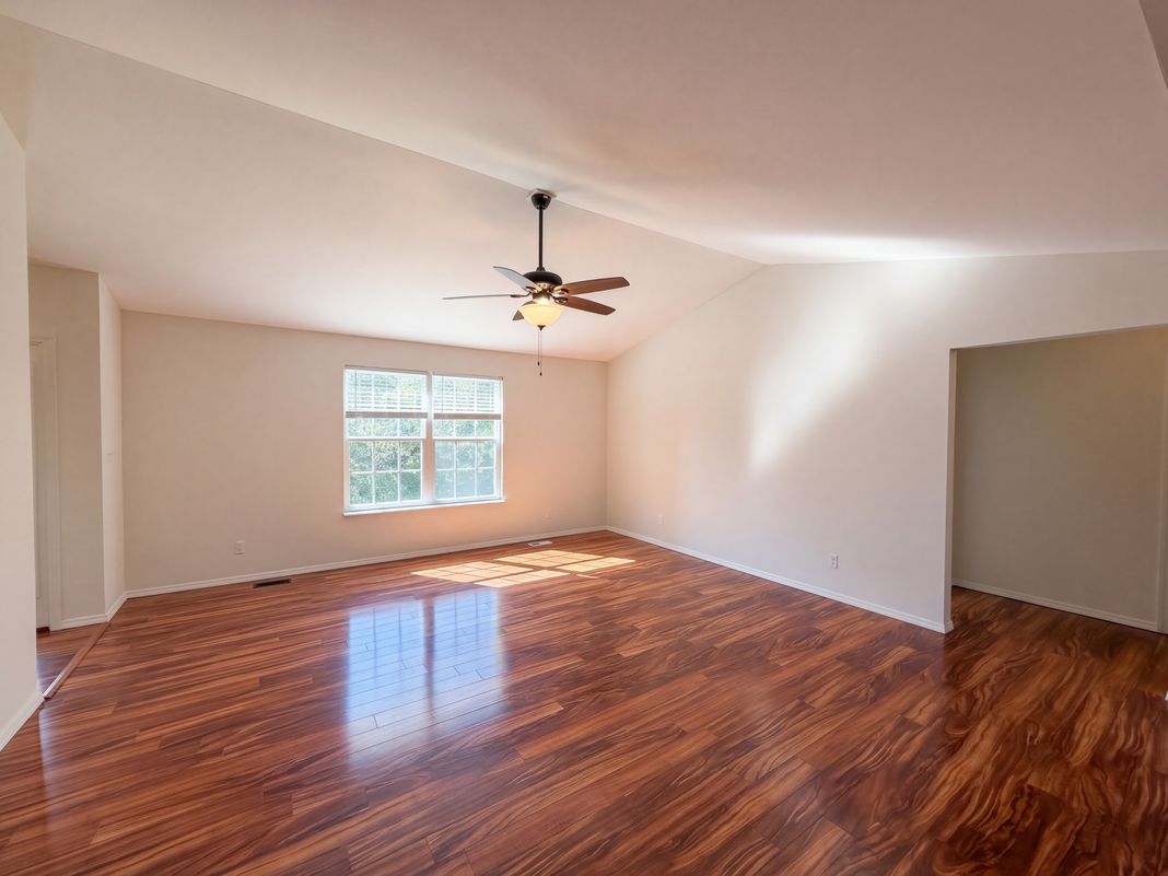 Property photo 2 of 897 Stone Gate Dr