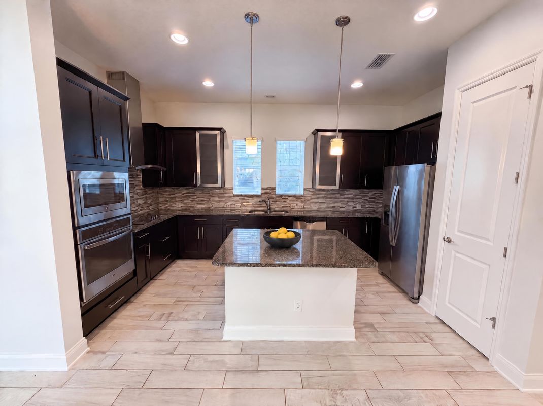 Property photo 2 of 7797 Laureate Blvd
