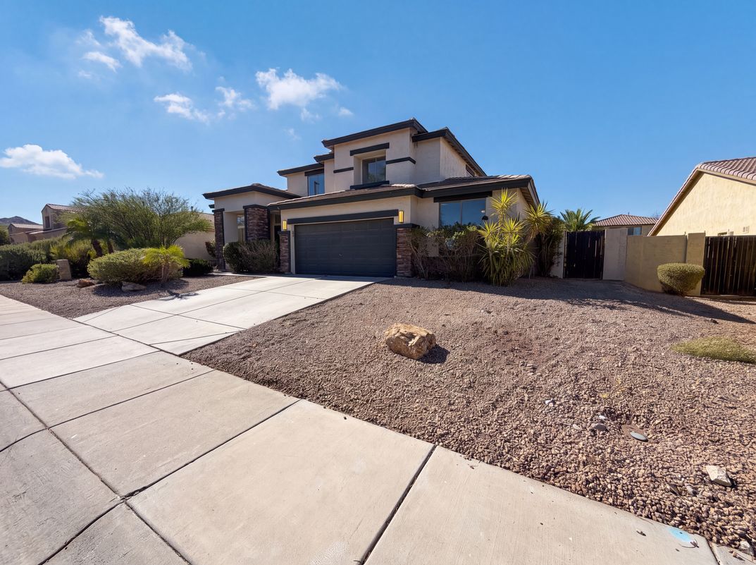 Photo 30 of 35 of 17645 W Hale Bopp Dr, Goodyear, AZ