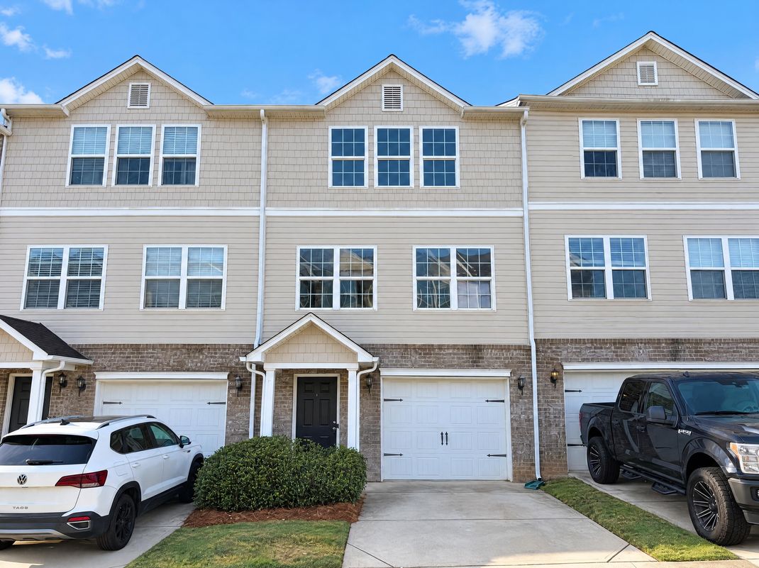 Property photo 1 of 104 Langhorne Dr