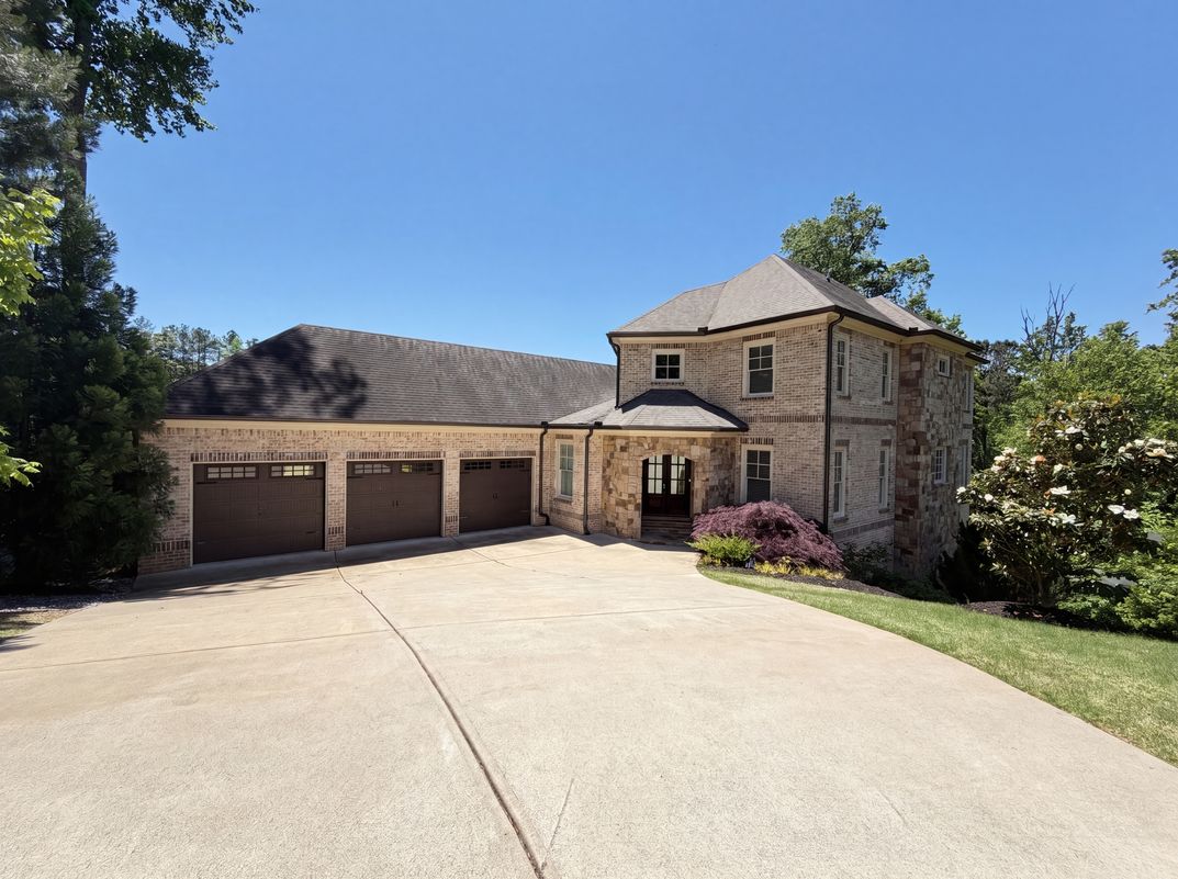 Property photo 1 of 500 Founders Dr E