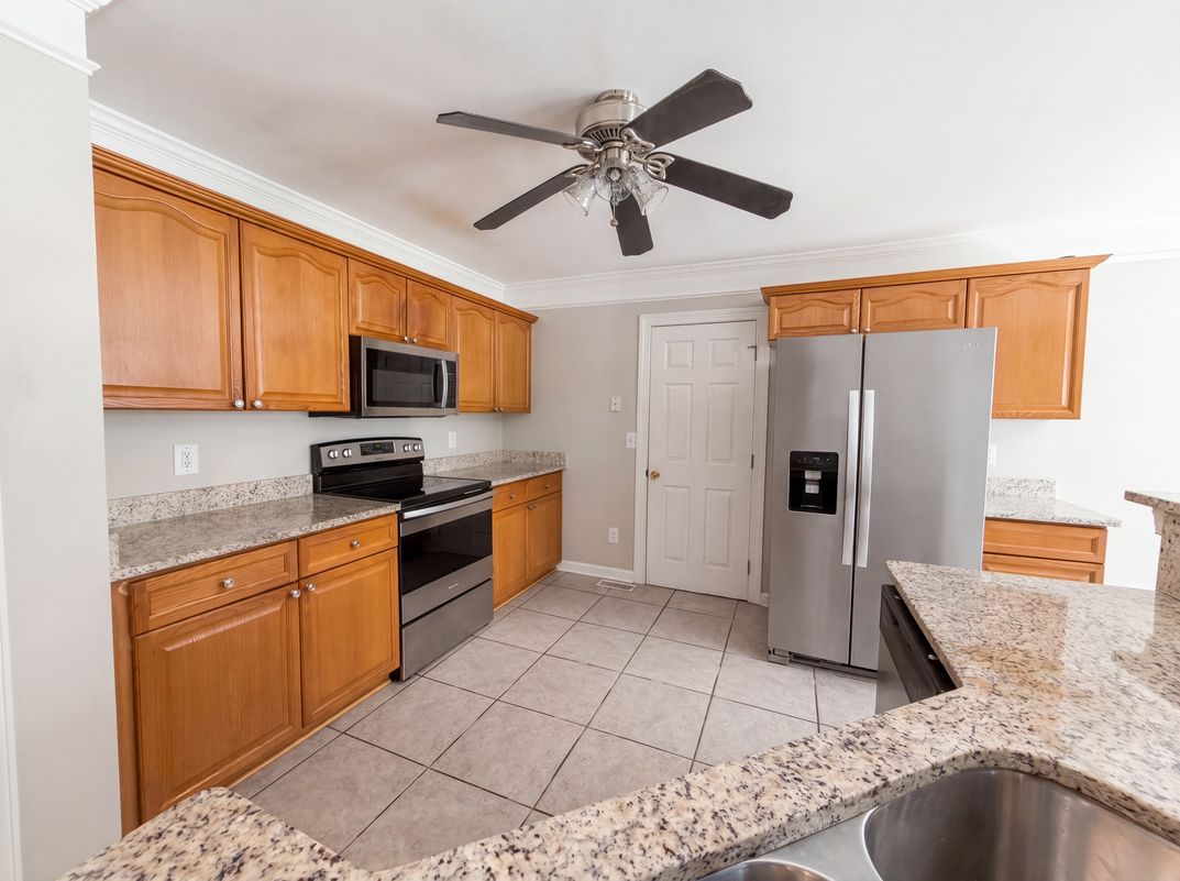 Property photo 2 of 301 Brickingham Way