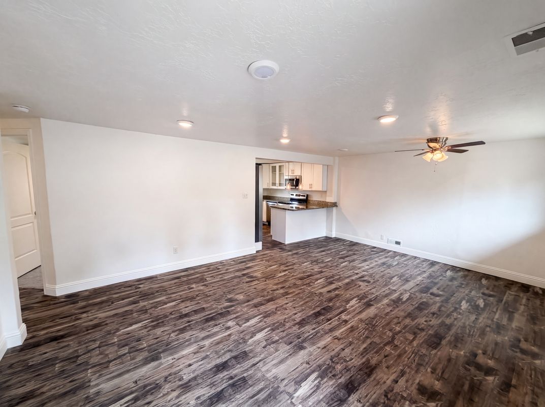 Property photo 3 of 1346 Harrop St