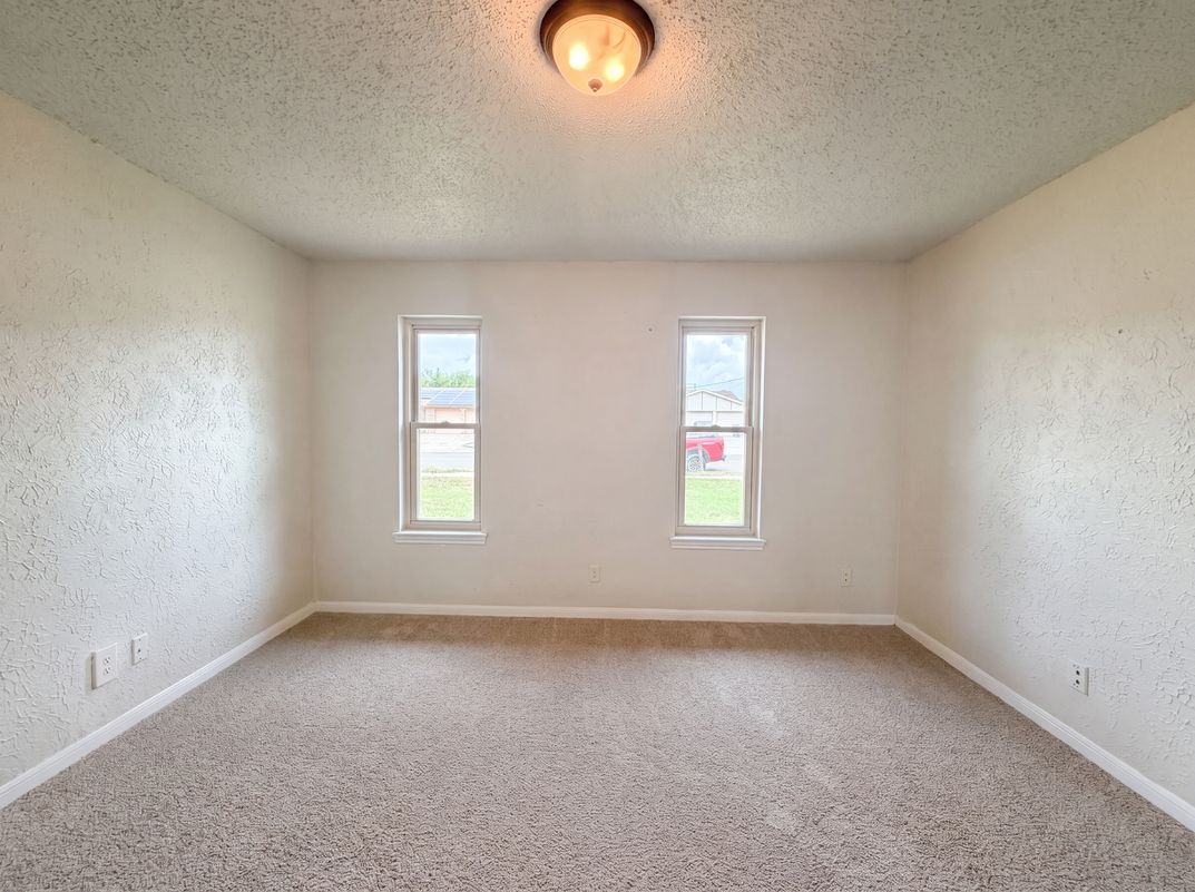 Photo 9 of 15 of 2012 Stardust St, Killeen, TX