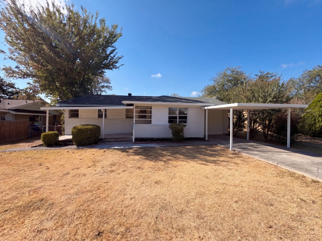 Property photo 1 of 8021 Tumbleweed Trl