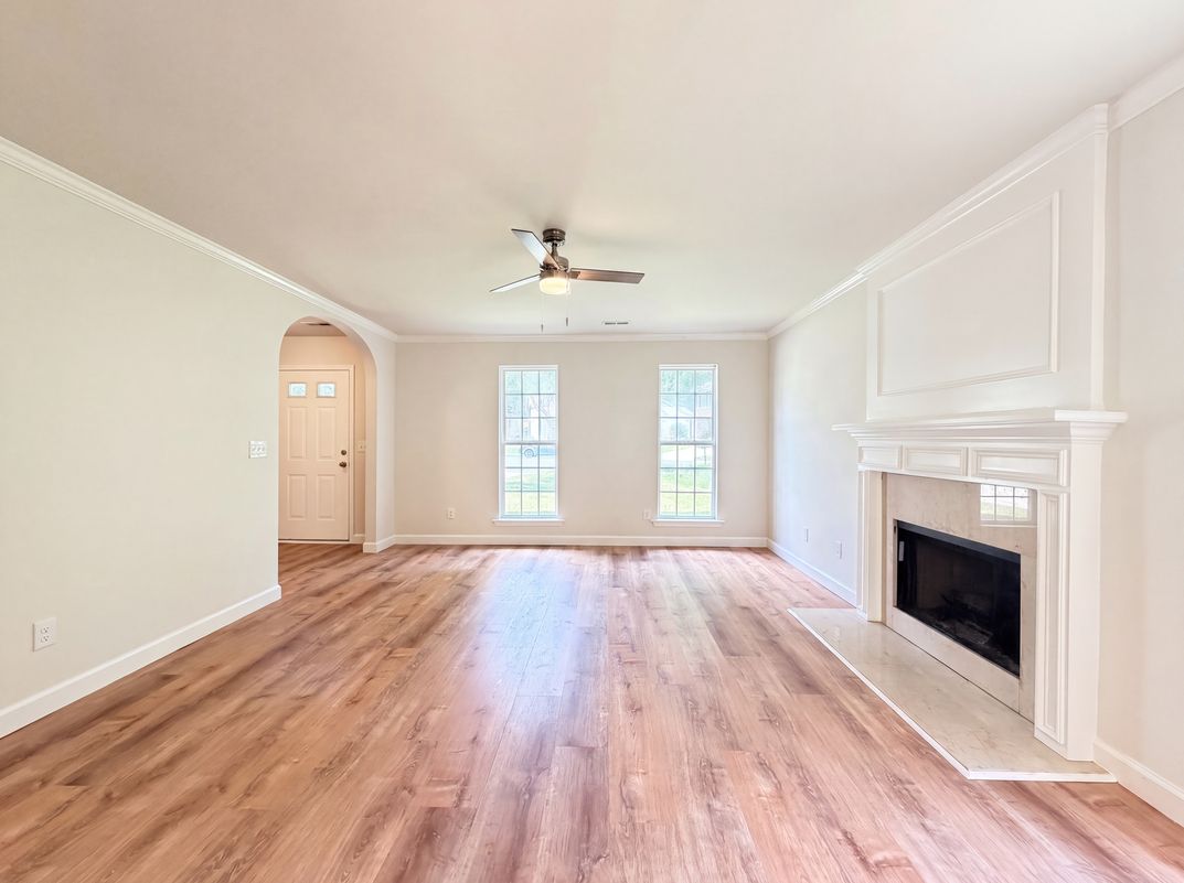 Property photo 3 of 14542 Arbor Ridge Dr