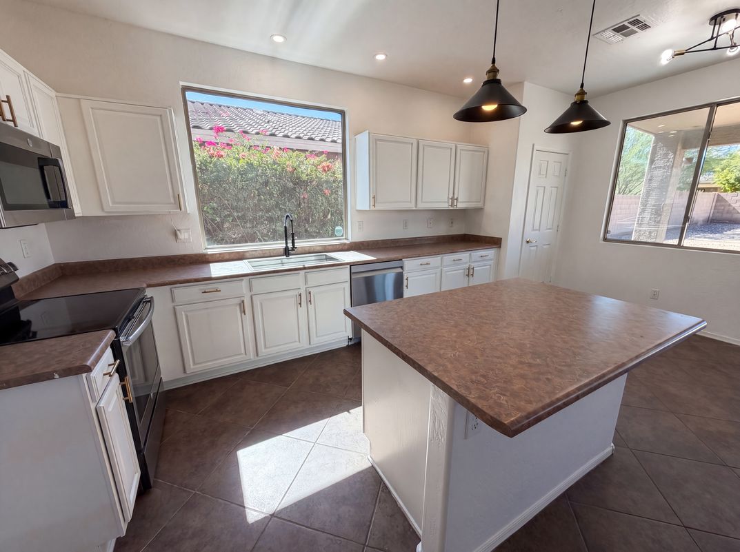 Property photo 2 of 17529 W East Wind Ave