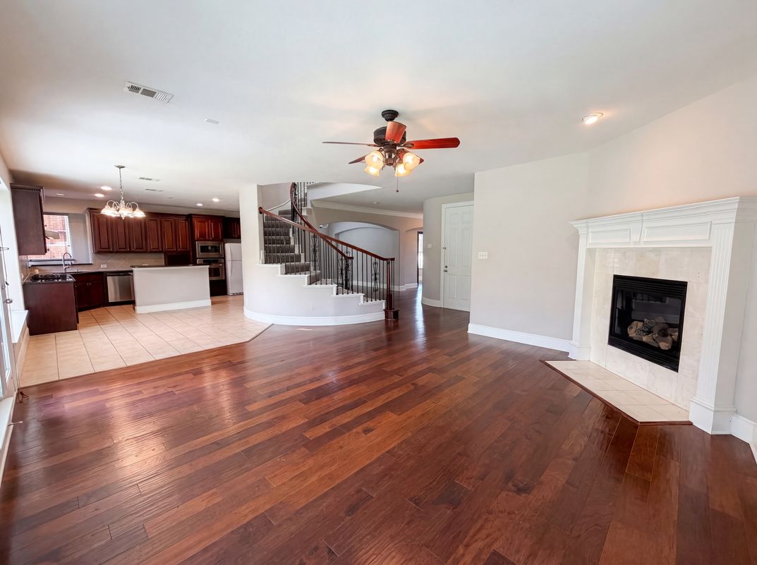 Property photo 3 of 10330 Sandbar Dr