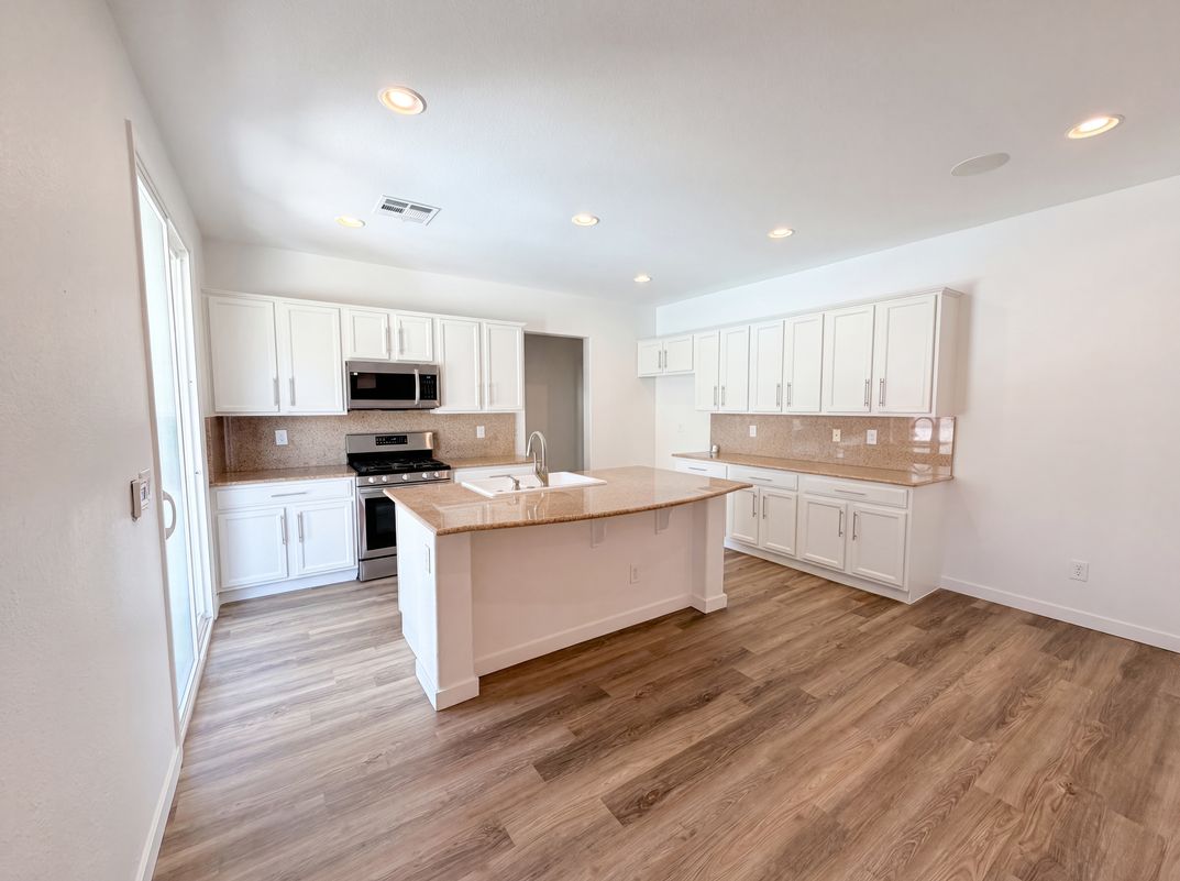 Property photo 2 of 1812 John Bevy Ct